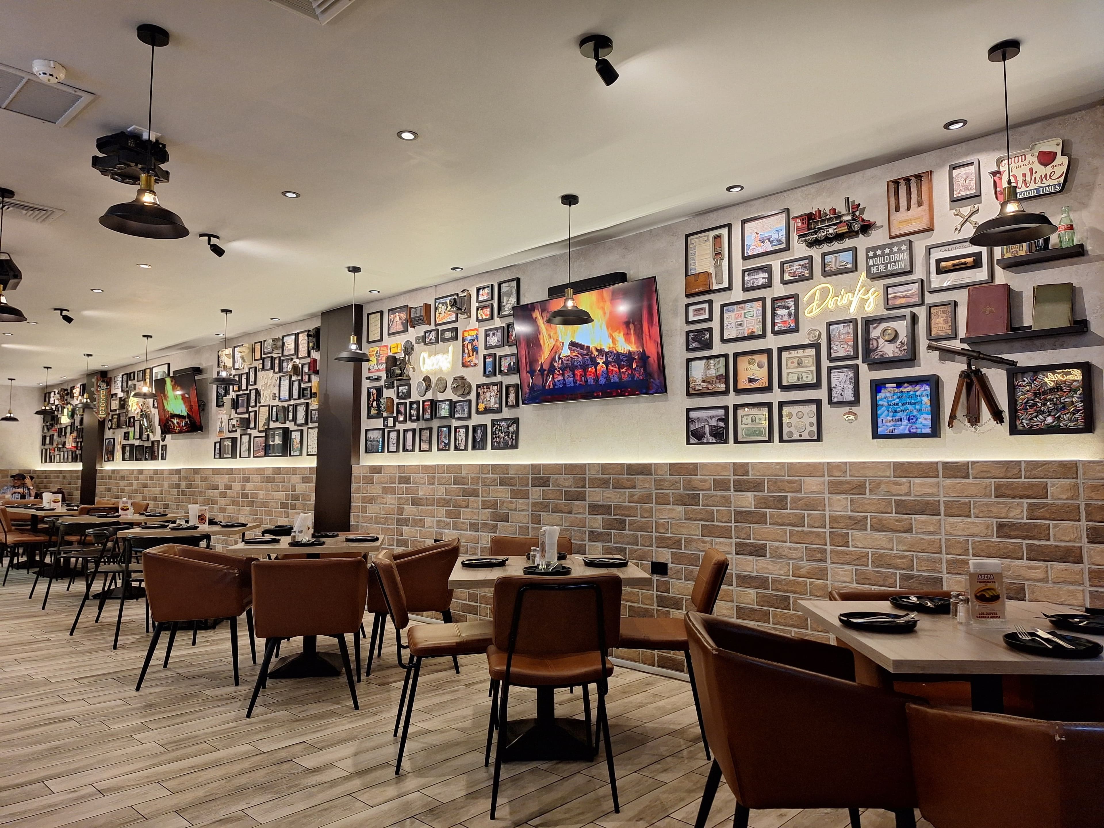 Fuego Bar and Bistro gallery image 5