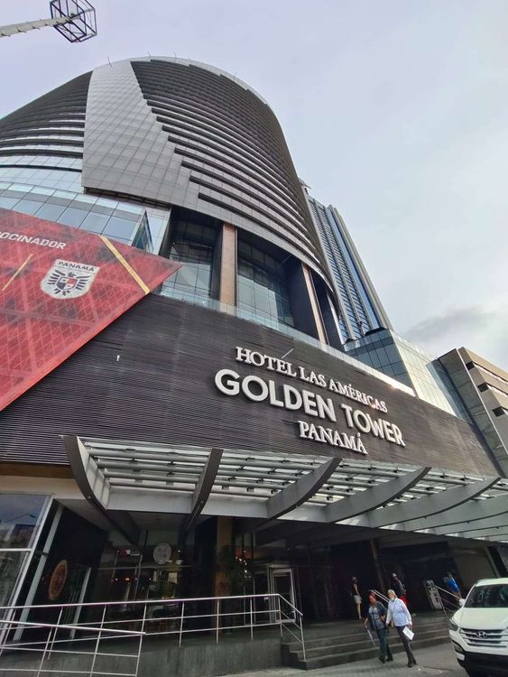 Las Americas Golden Tower